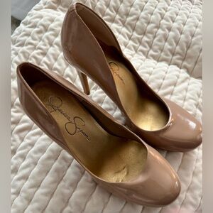 Jessica Simpson Women's Patent Tan Pumps Sz. 8